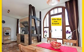 Ferienwohnung Auszeit am Kurpark Bad Berka - laue Sommerabende genießen! # Balkon # ruhige Lage # gratis Parkplatz&WLAN # Nähe Weimar, Erfurt # Weimarer Land